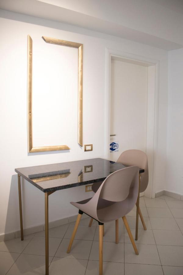 Ferienwohnung Vila Shehaj Luxury Vlorë Exterior foto