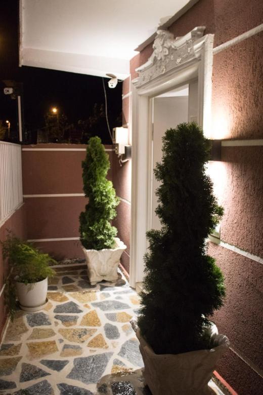 Ferienwohnung Vila Shehaj Luxury Vlorë Exterior foto