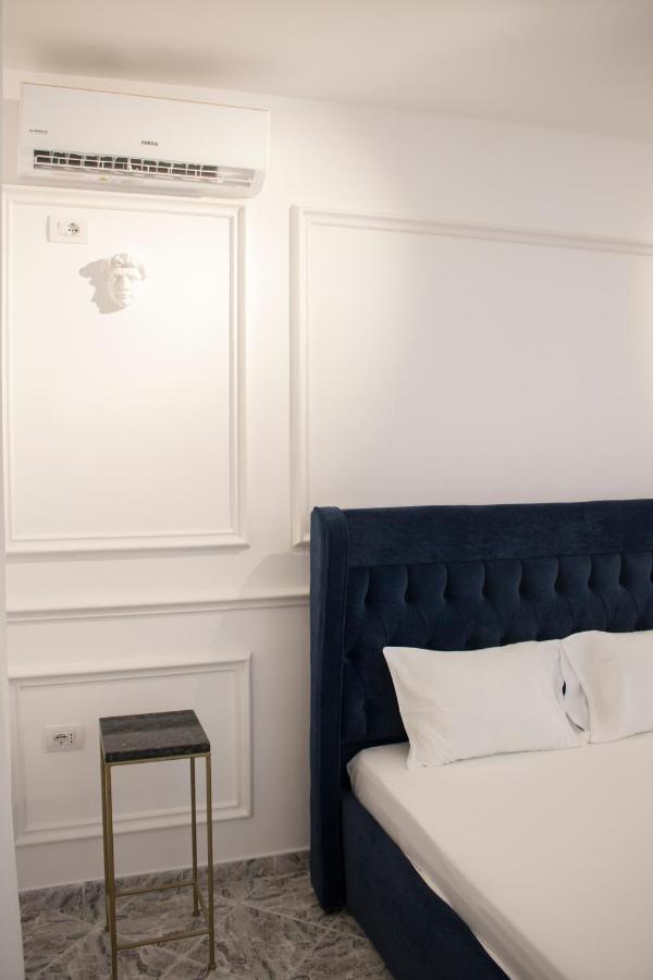Ferienwohnung Vila Shehaj Luxury Vlorë Exterior foto