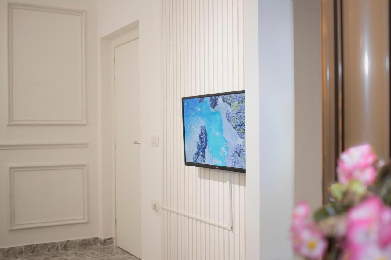 Ferienwohnung Vila Shehaj Luxury Vlorë Exterior foto